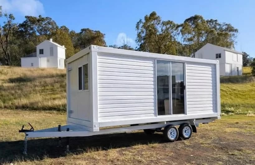 White TDU Pod on a registered trailer